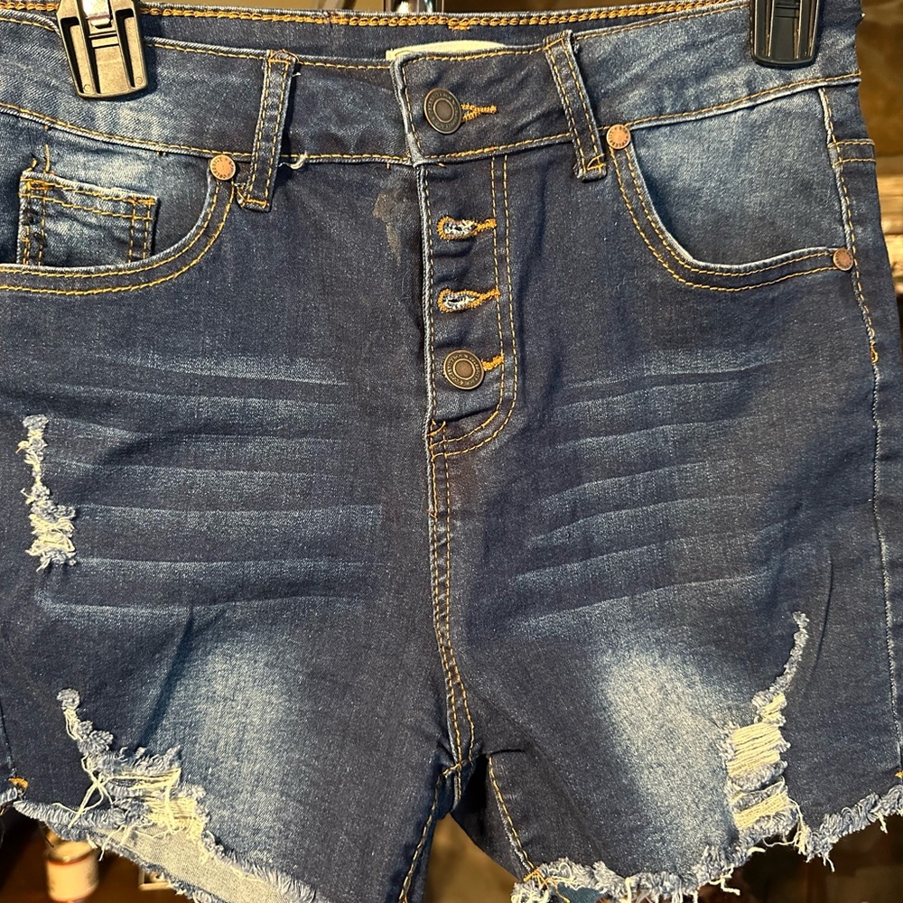 New without tag Jean shorts